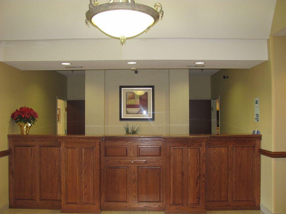 Holiday Inn Express Hotel & Suites Burlington By Ihg Kültér fotó