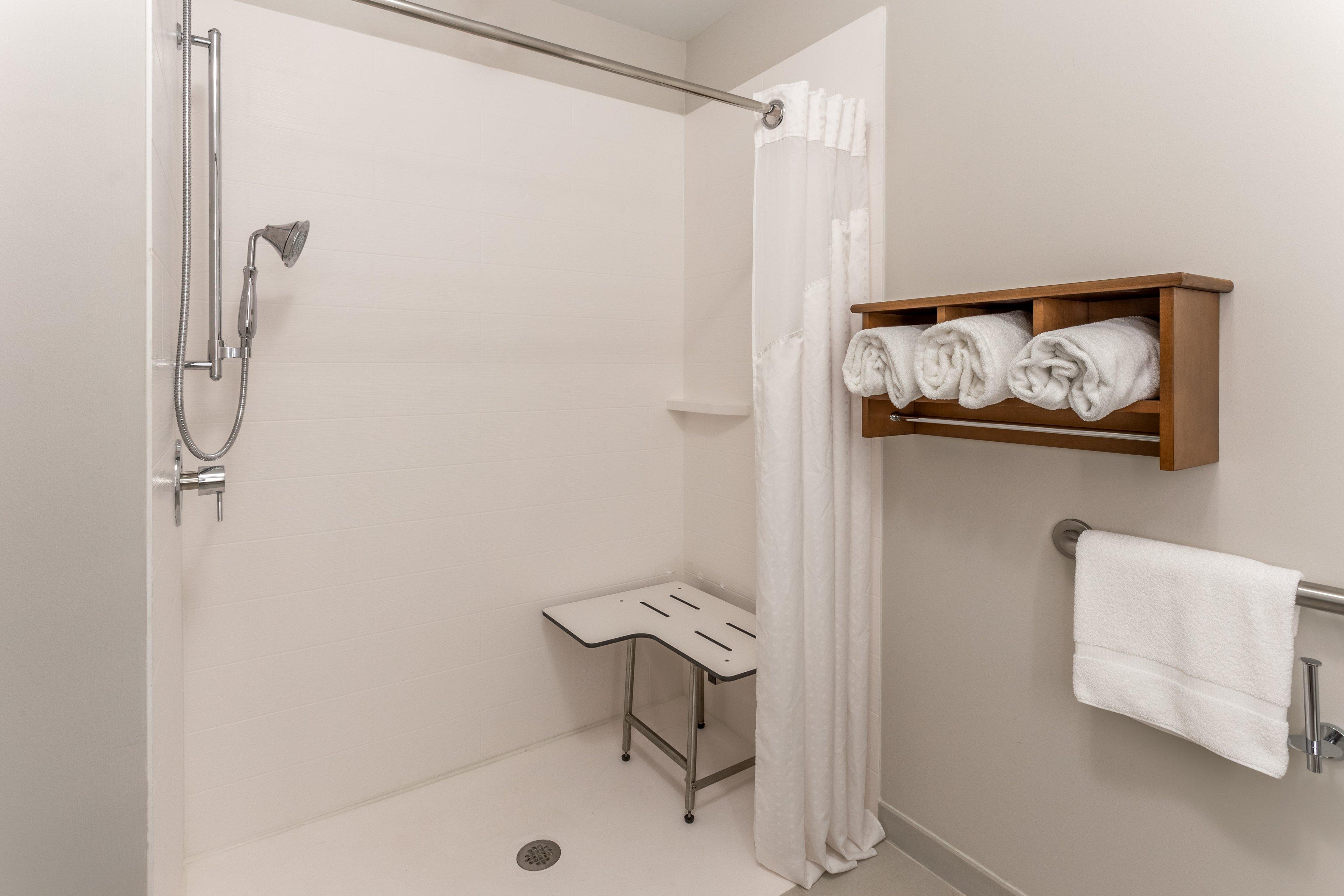 Holiday Inn Express Hotel & Suites Burlington By Ihg Kültér fotó