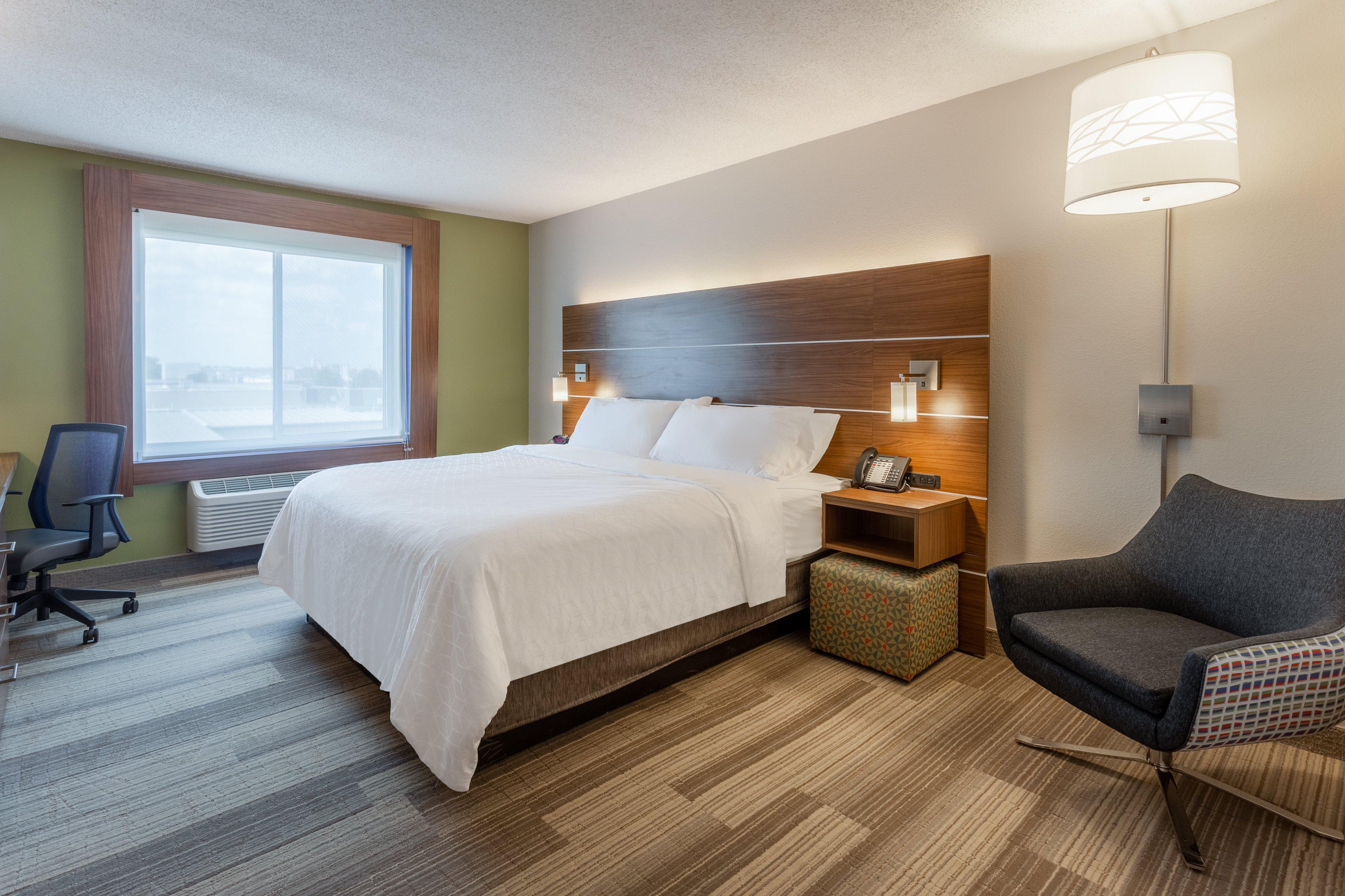 Holiday Inn Express Hotel & Suites Burlington By Ihg Kültér fotó