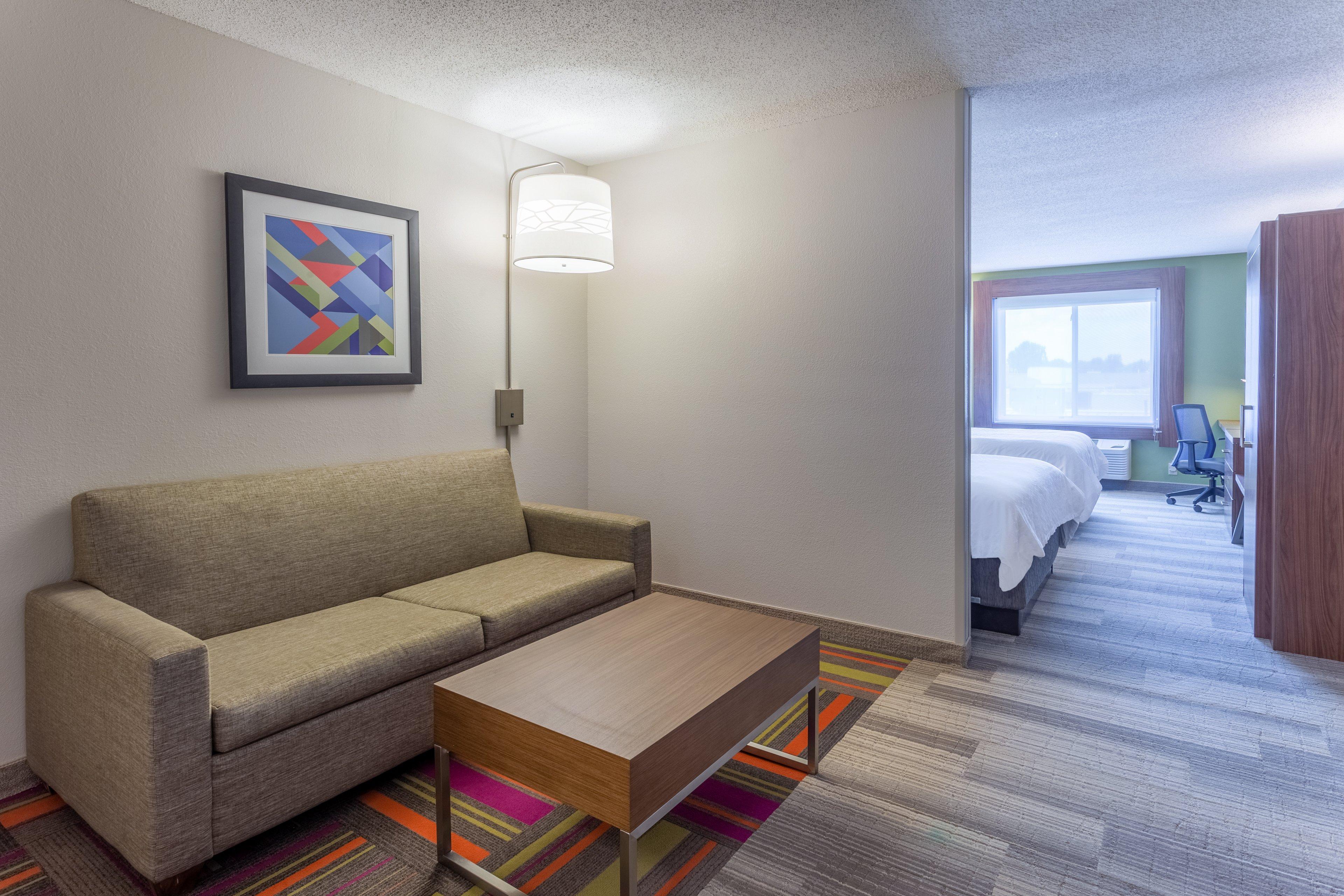 Holiday Inn Express Hotel & Suites Burlington By Ihg Kültér fotó