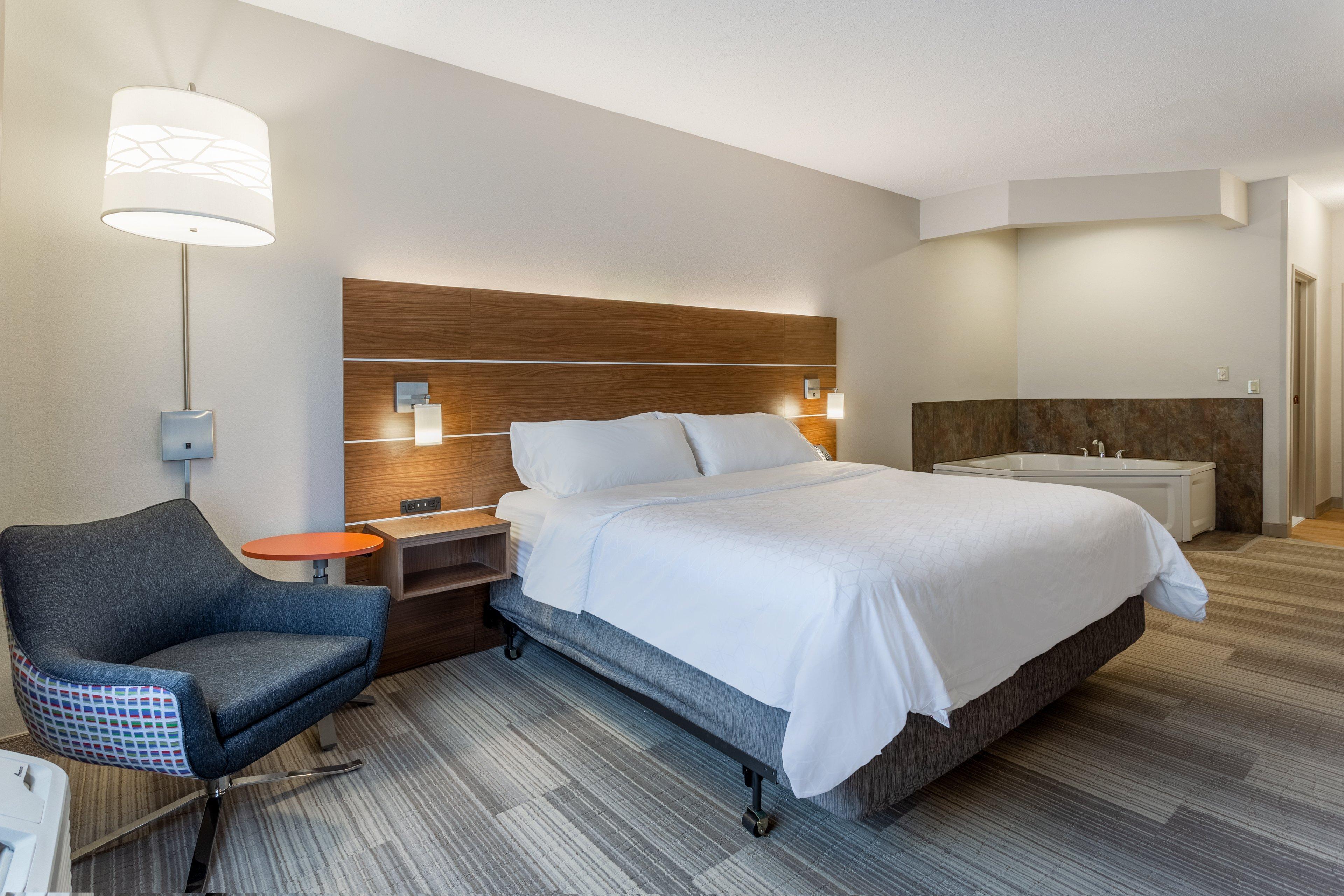 Holiday Inn Express Hotel & Suites Burlington By Ihg Kültér fotó