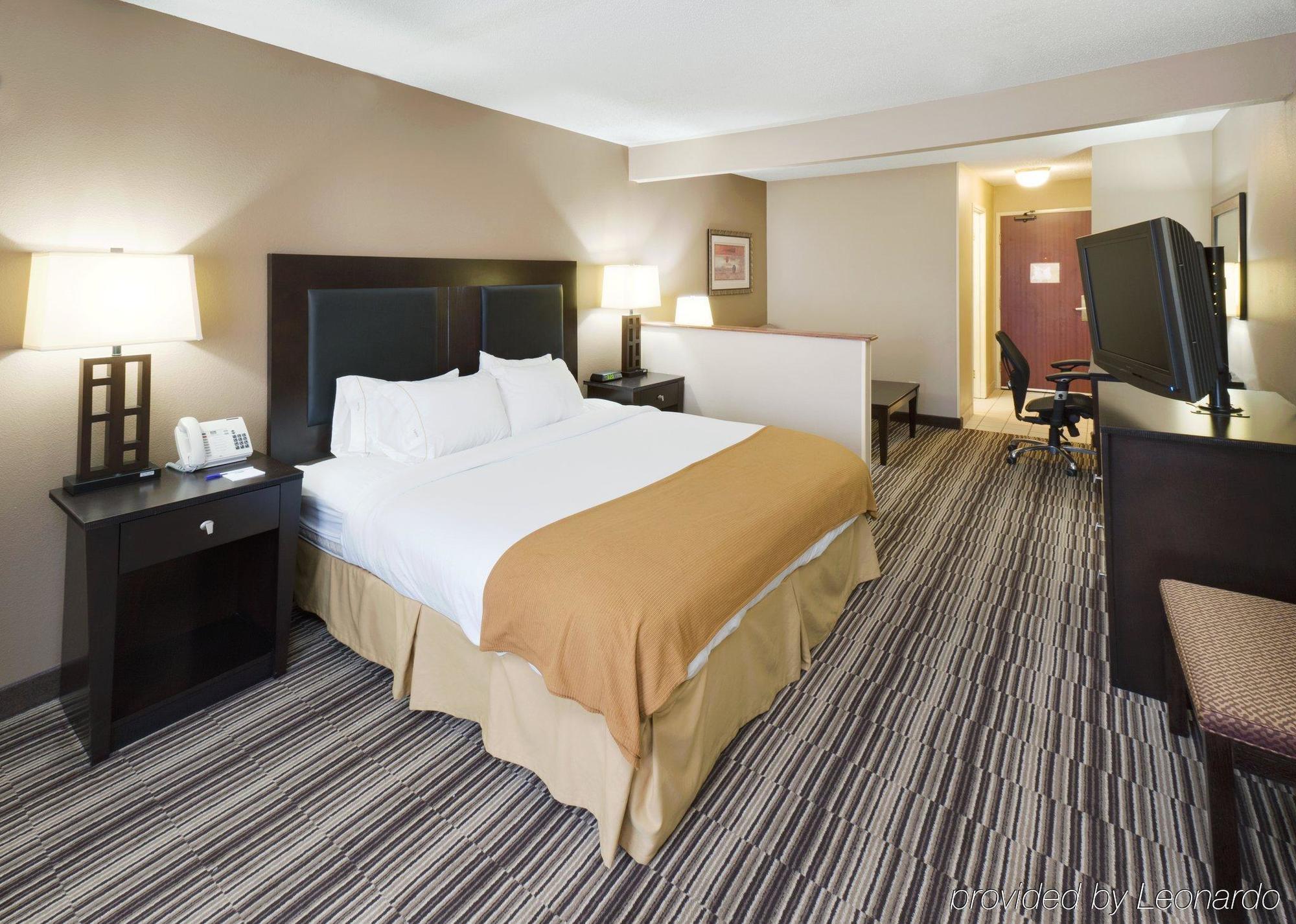 Holiday Inn Express Hotel & Suites Burlington By Ihg Szoba fotó